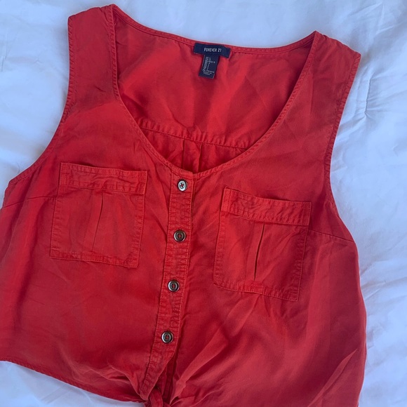 Red tank top with a tie at the bottom - Picture 1 of 4